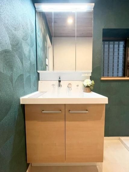 Renovated 4LDK House Near Igaono Station, Osaka | For Sale - Thumbnail 3