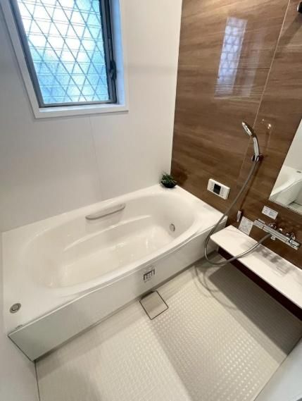 Renovated 4LDK House Near Igaono Station, Osaka | For Sale - Thumbnail 4