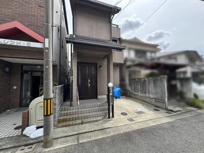 5DK House for Sale in Sakai City, Osaka Prefecture — Front_door, Higashi, Osaka