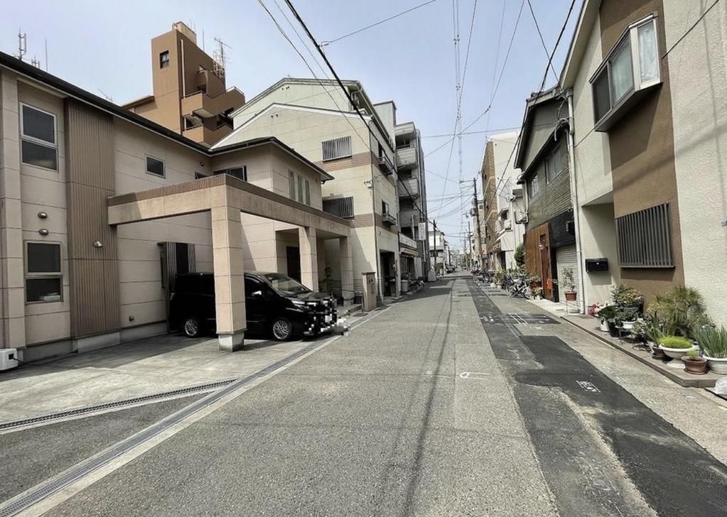 4LDK Wooden House for Sale in Suminoe Ward, Osaka - Thumbnail 2