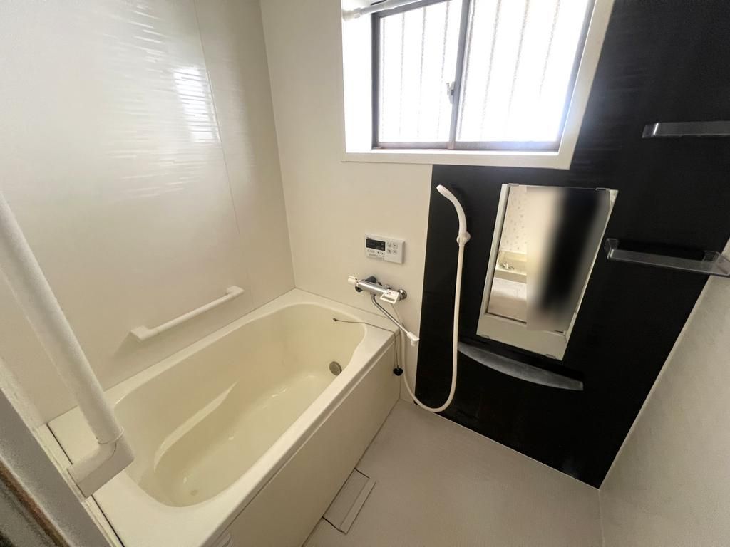 Used House for Sale in Kakogawa City, Hyogo - 4DK, 7.4M Yen - Thumbnail 4