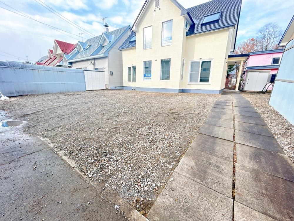 Renovated 4LDK House for Sale in Obihiro, Hokkaido - Thumbnail 2