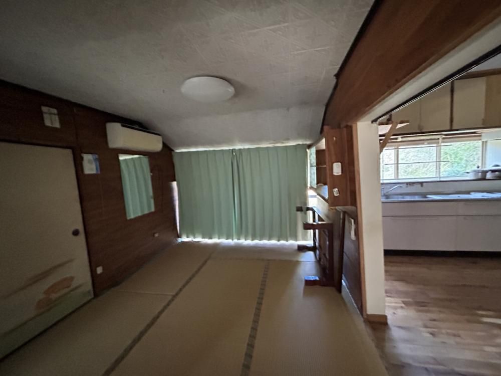 Spacious 7DK House in Nakatsu, Oita - 81.32 sqm - Thumbnail 4