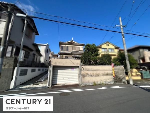 6DK Detached House for Sale in Takatsuki, Osaka - 119sqm - Thumbnail 2
