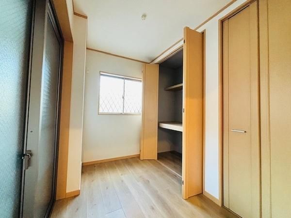 4LDK House in Tsurumi-ku, Osaka with 2025 Renovation Plan - Thumbnail 3