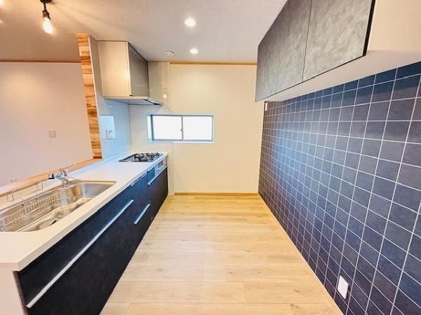 4LDK House in Tsurumi-ku, Osaka with 2025 Renovation Plan - Thumbnail 4