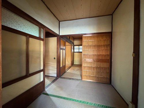 4DK Bungalow for Sale Near Shindayama Station, Izumi City - Thumbnail 3
