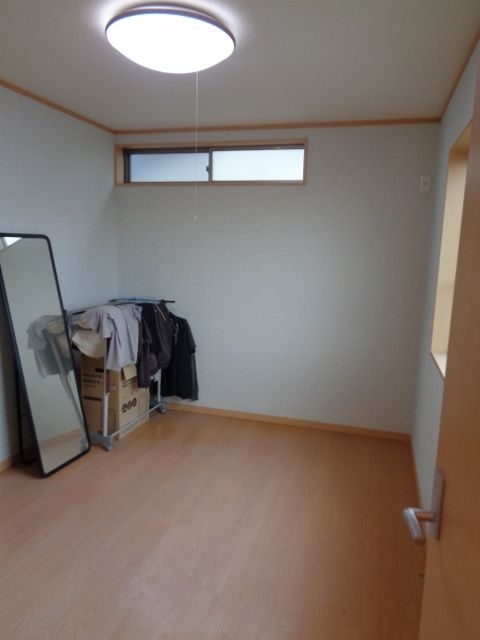 4LDK Detached House for Sale in Yawata, Kyoto - Thumbnail 2