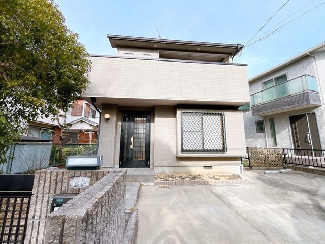 4LDK House for Sale near Ayameike Station, Nara - Thumbnail 2