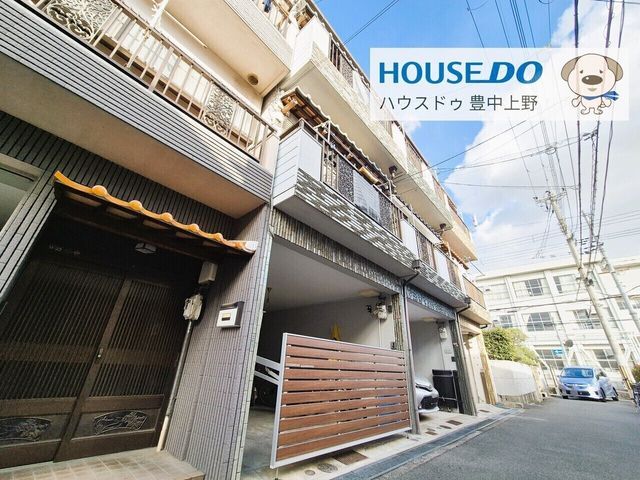 Renovated 3LDK House for Sale in Toyonaka, Osaka - Thumbnail 2