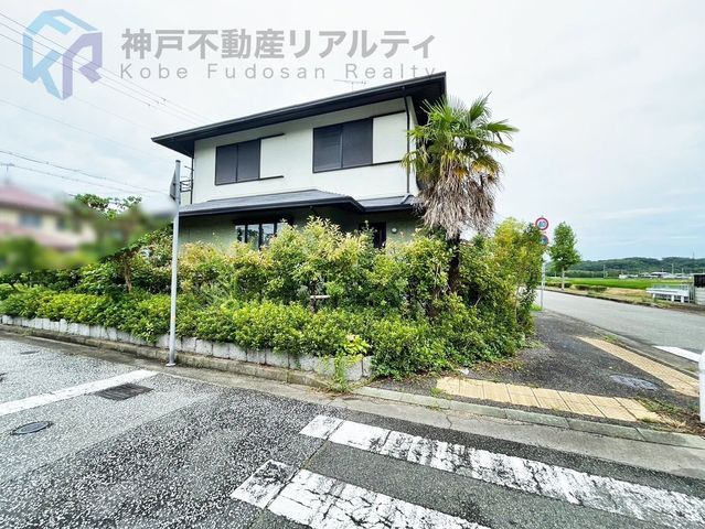5LDK Corner Lot House in Kobe's Miyashita | Light-Gauge Steel Construction - Thumbnail 2