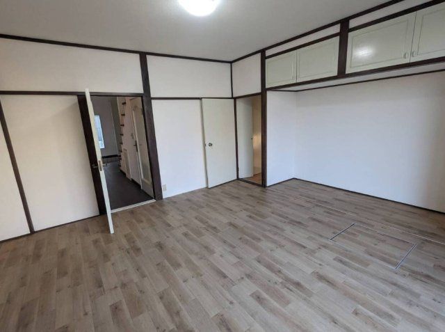5DK Detached House for Sale in Wakayama City, 153m² - Thumbnail 4