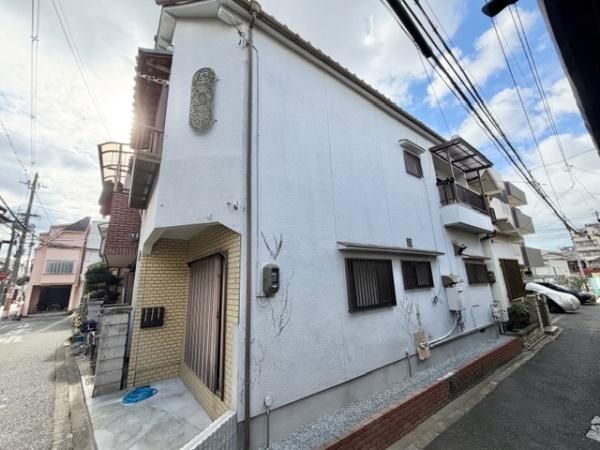 Renovated 3LDK House for Sale in Sumiyoshi, Osaka - Thumbnail 2
