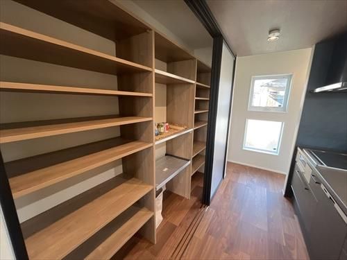 Modern 2LDK House for Sale in Moriguchi, Osaka | 102.86m² - Thumbnail 4