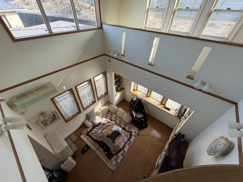 4LDK Detached House for Sale in Kobe's Kita Ward, Hyogo - Thumbnail 2