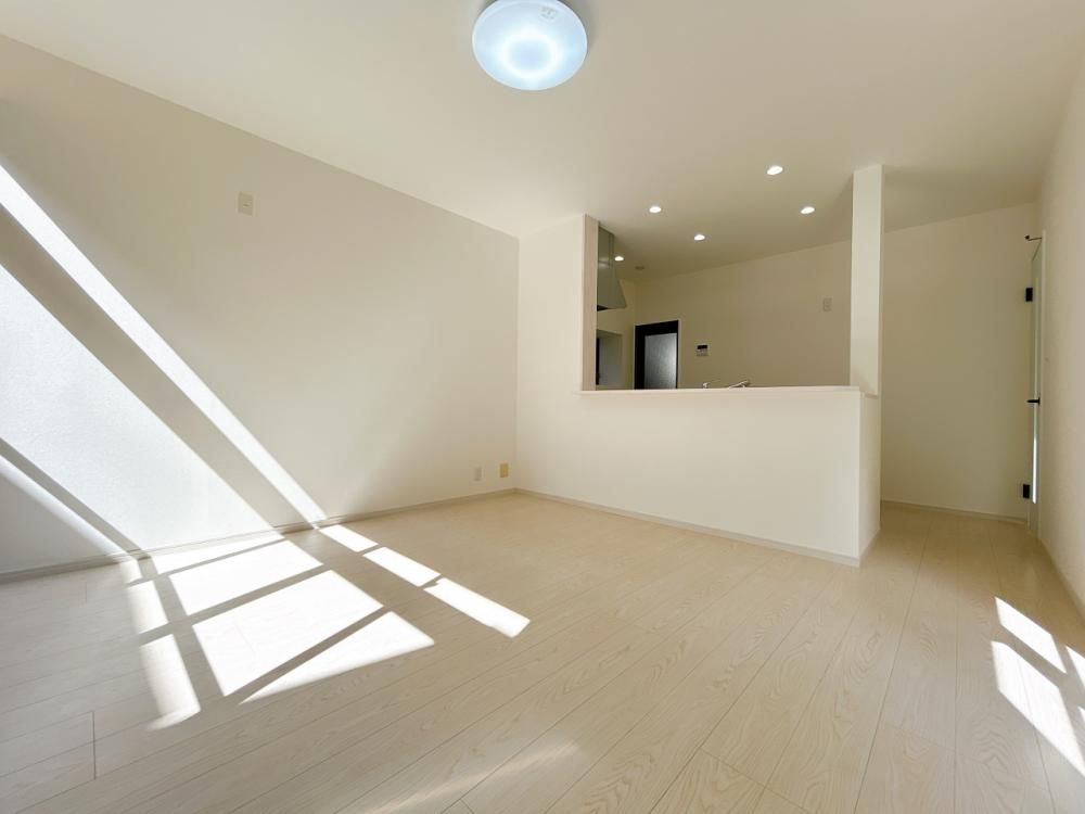Renovated 4LDK House with Courtyard in Kobe Nishi Ward - Thumbnail 4