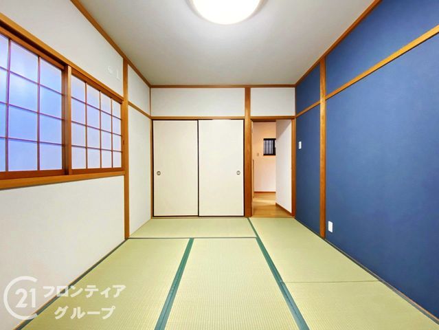 Renovated 3DK Wooden House Near Mozuhachiman Station, Sakai - Thumbnail 4