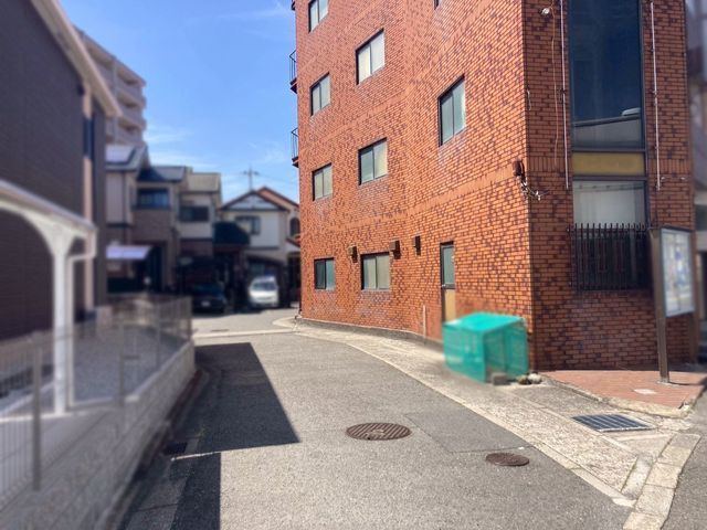 4-Story Steel-Framed 3DK House with Elevator in Ikoma, Nara - Thumbnail 4