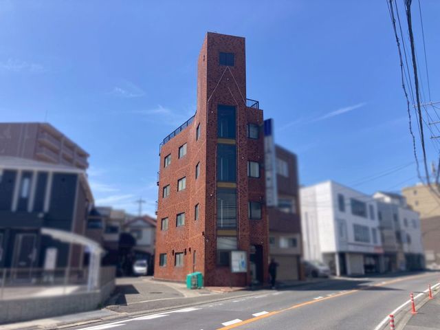 4-Story Steel-Framed 3DK House with Elevator in Ikoma, Nara - Thumbnail 3
