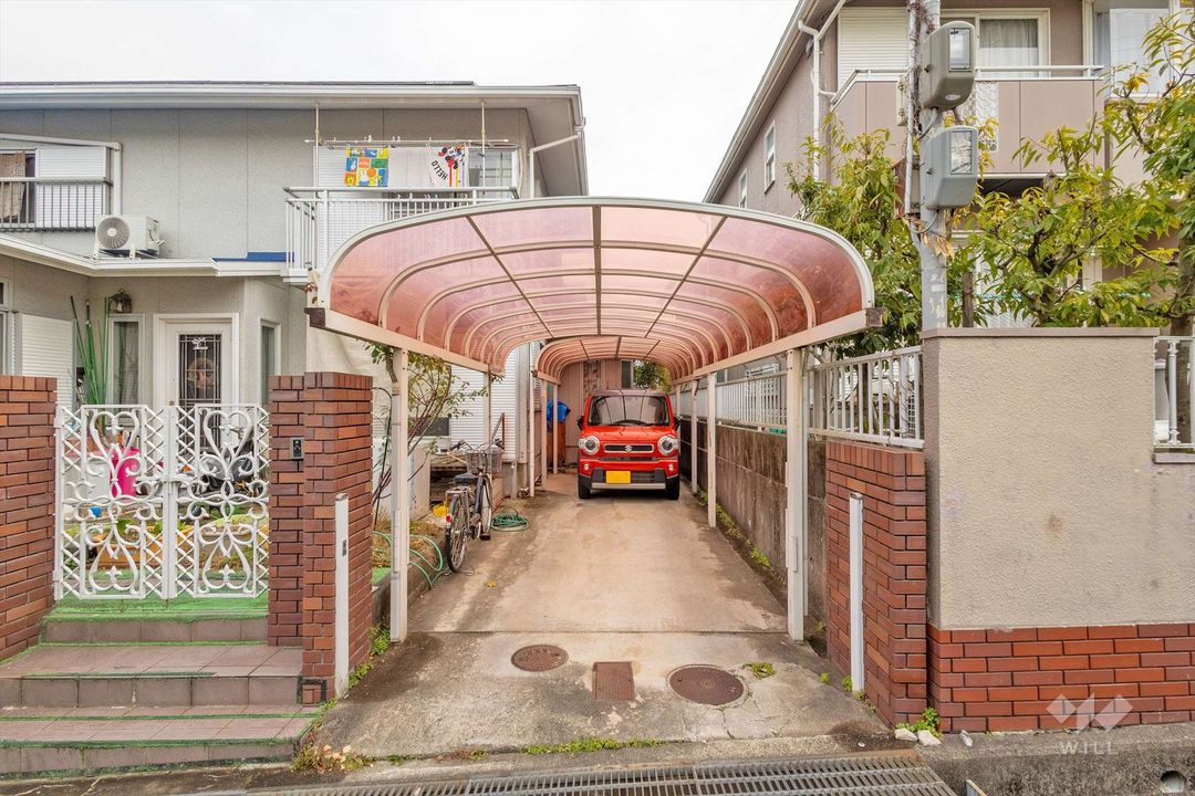 5LDK House with Solar Power for Sale in Ibaraki, Osaka - Thumbnail 2