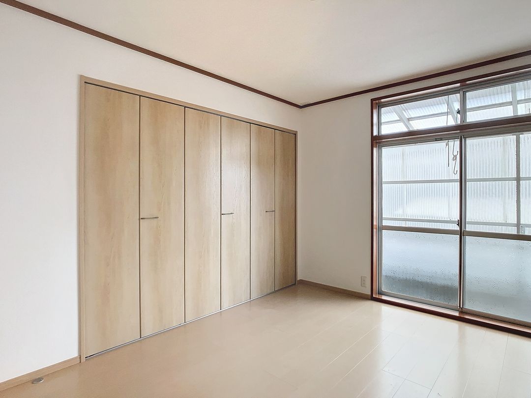 Renovated 3LDK House with Land in Shimonoseki's Chofu Area - Thumbnail 4