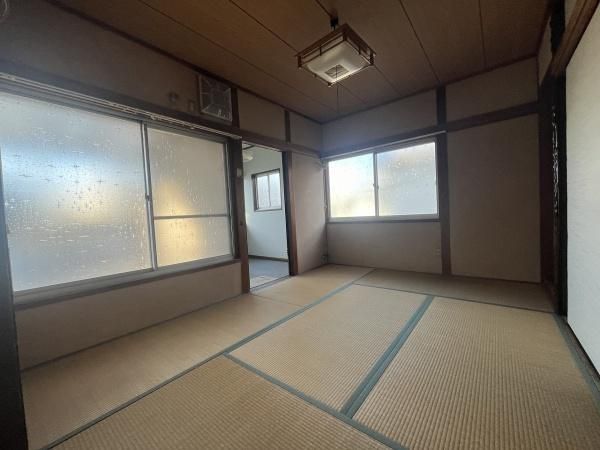 6K Corner Lot House for Sale in Moriguchi, Osaka - Thumbnail 4
