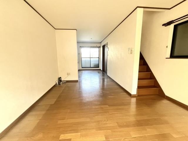 3LDK Detached House for Sale near Umekoji Kyoto Nishi Station, Kyoto - Thumbnail 3