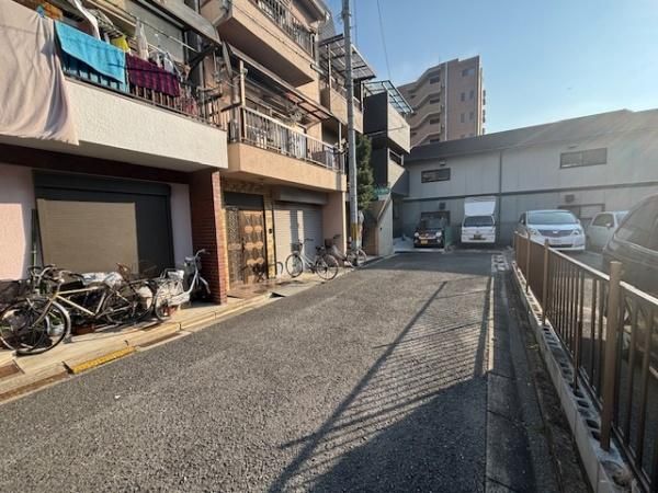 4LDK Wooden House for Sale in Higashiosaka, Osaka - Thumbnail 3
