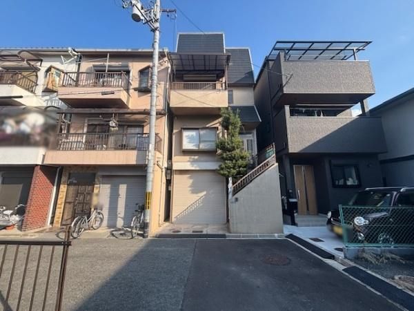 4LDK Wooden House for Sale in Higashiosaka, Osaka - Thumbnail 2