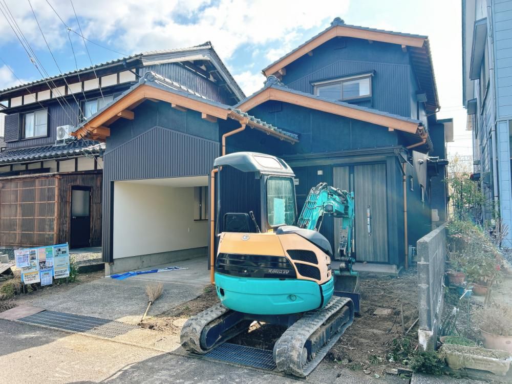 Renovated 3LDK House in Tsuruga, Fukui with Seismic Upgrades - Image 1