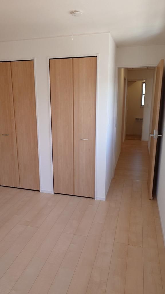 Modern 3LDK All-Electric House for Sale in Kaizuka, Osaka - Thumbnail 3