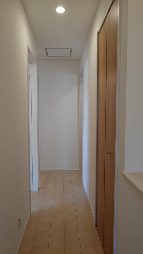 Modern 3LDK All-Electric House for Sale in Kaizuka, Osaka - Thumbnail 4