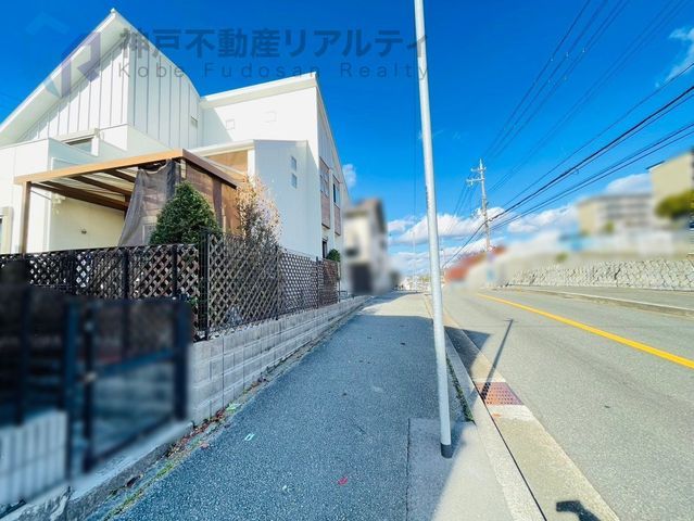 3LDK Detached House for Sale in Honotamon, Kobe - Thumbnail 2