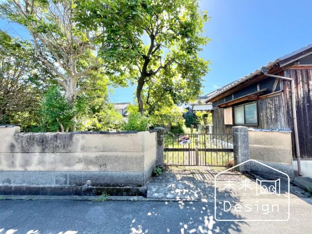 Spacious 552sqm Corner Lot House in Kyotanabe, Kyoto - Thumbnail 2