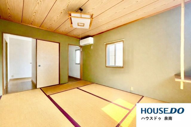 3LDK Detached House with Garden in Hannan City, Osaka - Thumbnail 4
