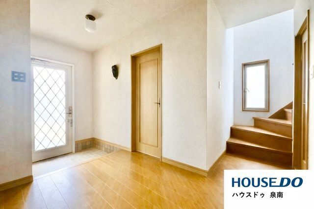 3LDK Detached House with Garden in Hannan City, Osaka - Thumbnail 2