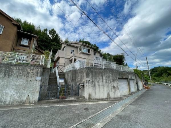 4LDK House for Sale in Hashimoto, Wakayama - 91.91 sqm - Thumbnail 2