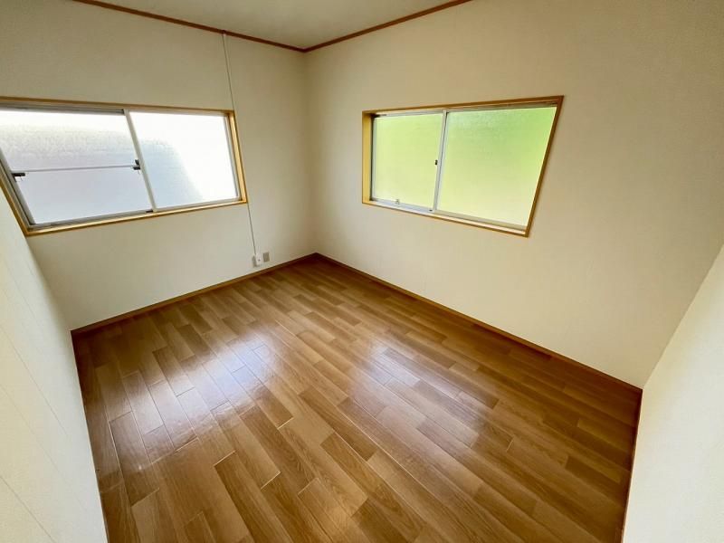 Renovated 5LDK Wooden House in Sakai Minami Ward, Osaka - Thumbnail 3