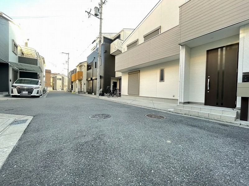 Modern 3LDK House for Sale in Daito City, Osaka - Thumbnail 3