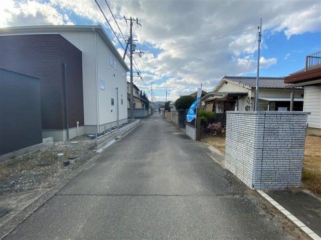 7LDK Family Home with Parking for 3 in Himeji, Hyogo - Thumbnail 2