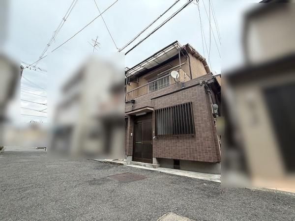 3LDK Renovated Townhouse Near Minami Tatsumi Station in Osaka - Thumbnail 2
