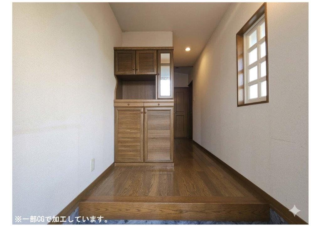 4LDK Detached House for Sale in Moriguchi, Osaka - Thumbnail 2