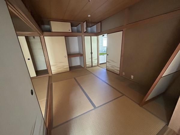 5SLDK Detached House for Sale in Toyono, Osaka - 80.7 Tsubo Land - Thumbnail 2
