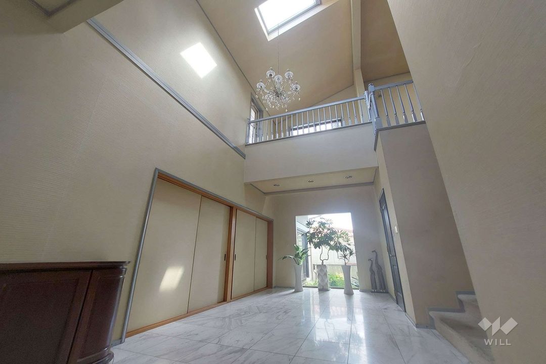 Spacious 6LDK Two-Generation House for Sale in Ibaraki, Osaka - Thumbnail 4