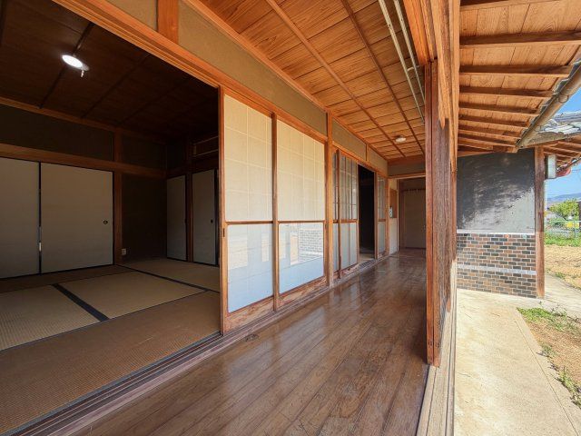 Single-Story House with Large Garden in Gojo City, Nara - Thumbnail 2