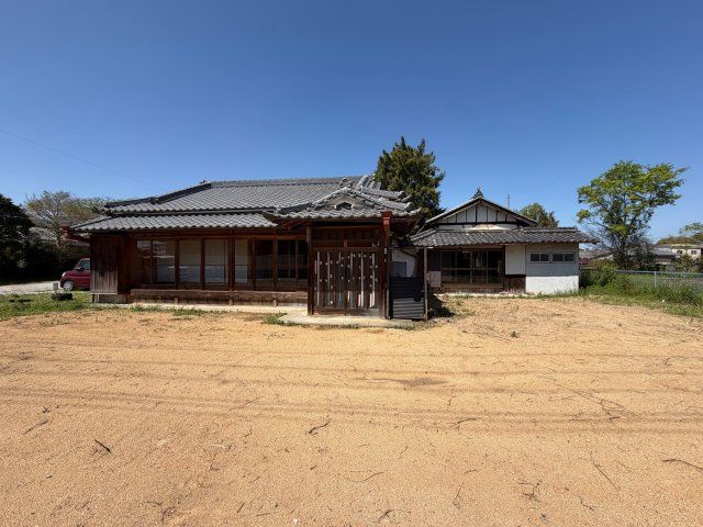 Single-Story House with Large Garden in Gojo City, Nara - Thumbnail 4
