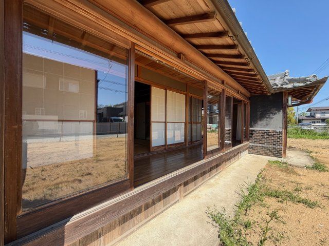 Single-Story House with Large Garden in Gojo City, Nara - Thumbnail 3