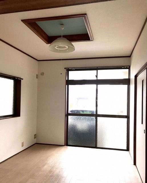 4DK Used House in Kashihara, Nara – 74.16 sqm for 5.8 Million Yen - Thumbnail 2