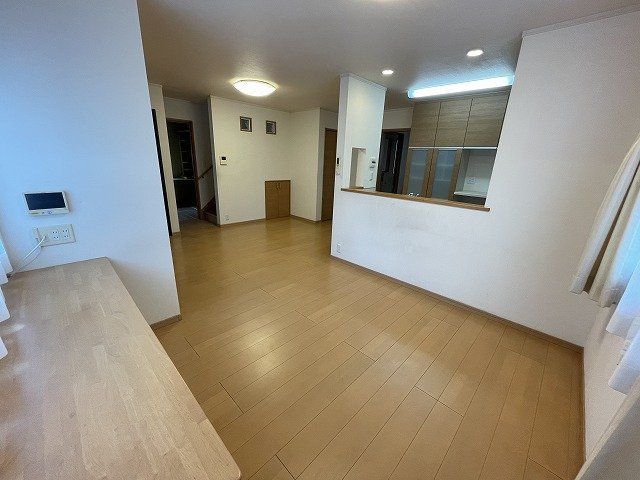 4SLDK Detached House for Sale in Shosha, Himeji - Thumbnail 2