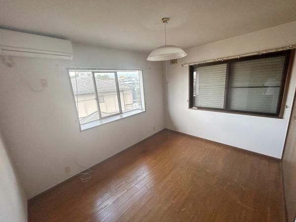 4SLDK Family Home with Study & Attic Storage in Kumatori, Osaka - Thumbnail 3